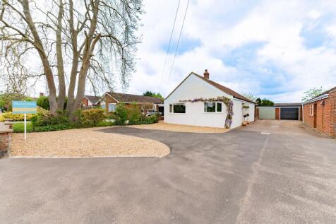 Norwich Road, Norwich NR16 3 bed detached bungalow for sale