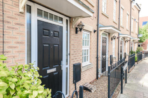 St. Nicholas Villas, Beverley HU17 3 bed townhouse for sale