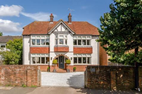 The Avenue 5 bed house for sale