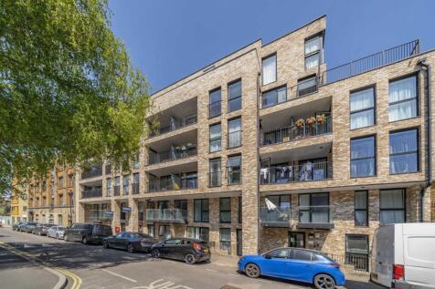 Blue Anchor Lane, London SE16 2 bed flat for sale
