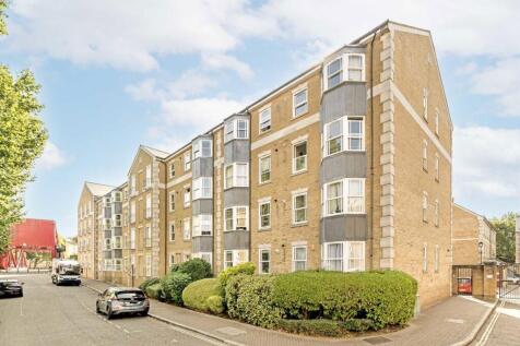 Clarence Mews, London SE16 2 bed flat for sale