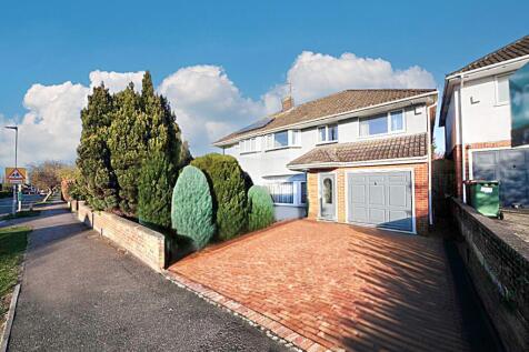 4 bedroom semi-detached house for sale