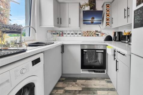 1 bedroom flat for sale