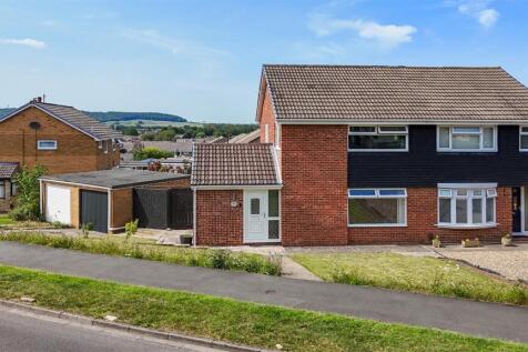 4 bedroom semi-detached house for sale