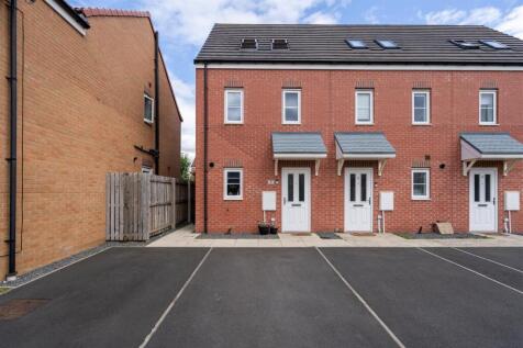 3 bedroom end of terrace house for sale