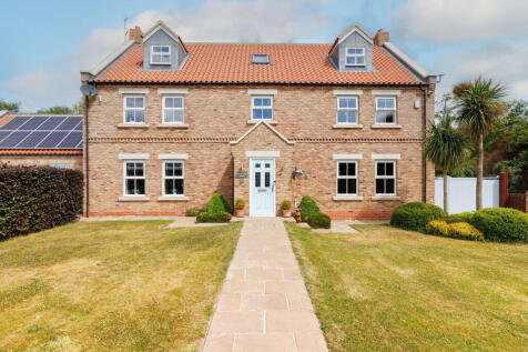 6 bedroom detached house for sale