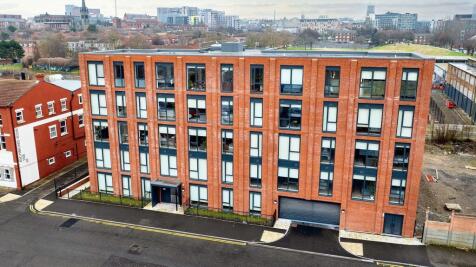 2 bedroom flat for sale