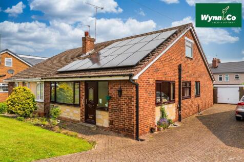3 bedroom semi-detached bungalow for sale