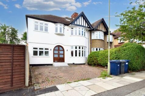 5 bedroom semi-detached house for sale