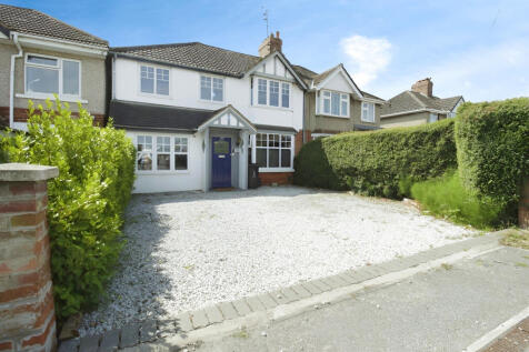 5 bedroom semi-detached house for sale