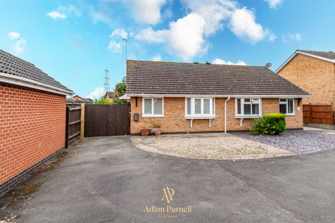 Achurch Close, Stoney Stanton... 2 bed semi