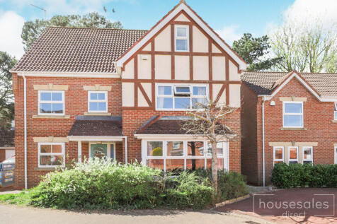 6 bedroom detached house for sale