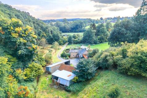 Detached house for sale