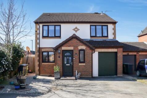 Flying Fields Road, Southam... 4 bed detached house for sale