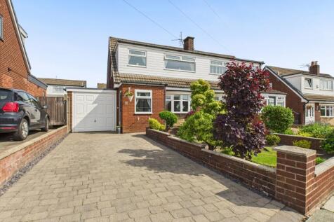 Glenville Way, Denton, Manchester, M34 3 bed semi