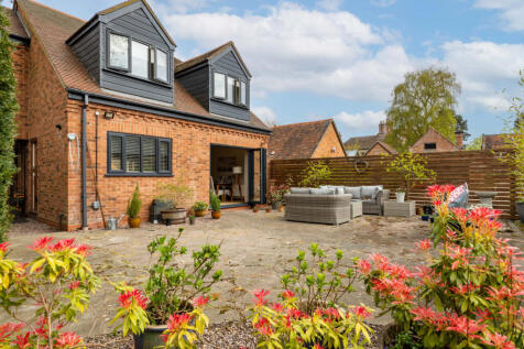 2a High Street, Barford, CV35 2 bed detached house for sale