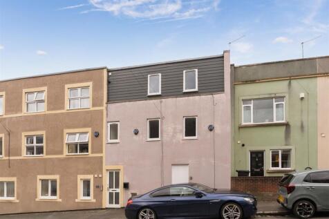 3 bedroom apartment for sale