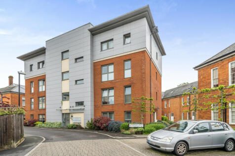 Longley Road, Chichester, PO19 2 bed apartment for sale