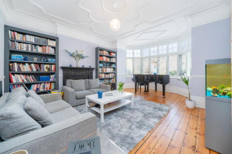 St. Gabriels Road, Mapesbury, NW2 5 bed semi