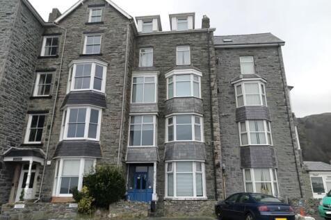 Sunset Beach Apartments, Rhodfa'r... 10 bed flat for sale