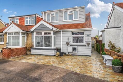 2 bedroom semi-detached bungalow for sale