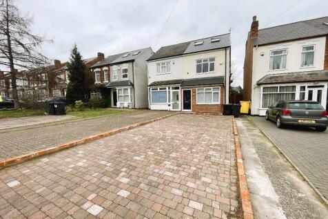 4 bedroom semi-detached house for sale