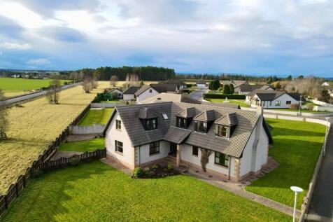 6 bedroom detached house for sale