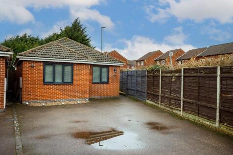 2 bedroom detached bungalow for sale