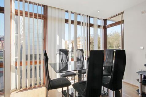 Pulse Apartments,  Lymington Road... 2 bed flat for sale
