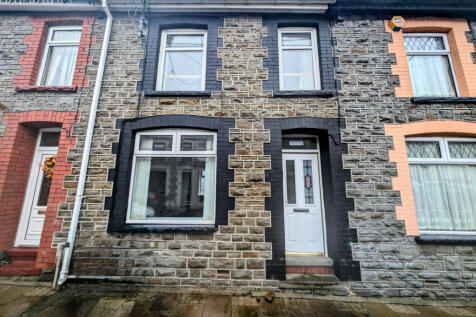 Arnold Street, Caegarw, Mountain Ash.... 2 bed terraced house for sale