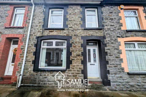 Arnold Street, Caegarw, Mountain Ash.... 2 bed terraced house for sale