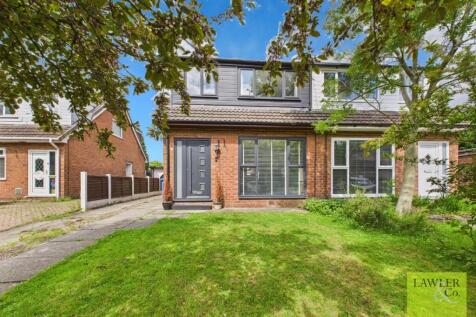 3 bedroom semi-detached house for sale