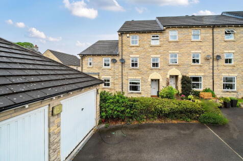 Odile Mews, Eldwick, Bingley, BD16 3QL 3 bed townhouse for sale