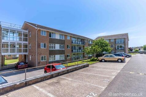 Westbrook, Lustrells Vale, Saltdean... 2 bed flat for sale