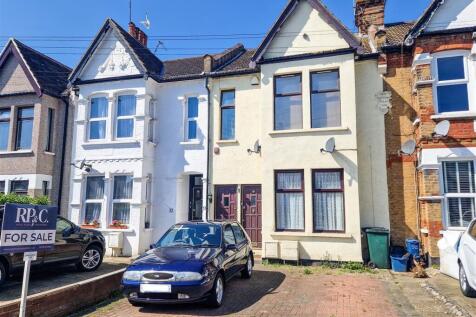 3 bedroom flat for sale
