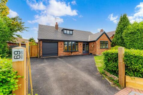 2 bedroom detached bungalow for sale