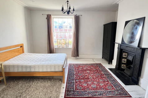 St James, Exeter, EX4 1 bed flat for sale
