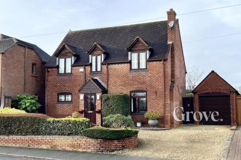 Bromsgrove Road, Romsley 3 bed detached house for sale