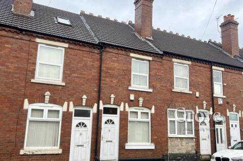 Hall Street, Cradley Heath 2 bed terraced house for sale