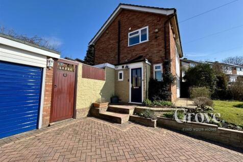 Castle Close, Cradley Heath 3 bed detached house for sale