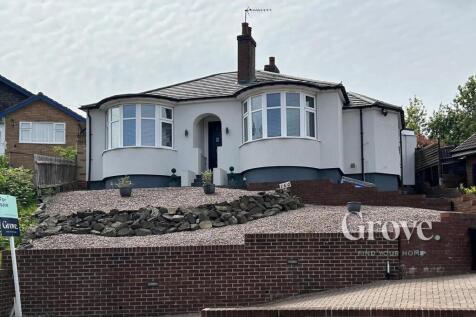 Station Road, Cradley Heath 2 bed detached bungalow for sale