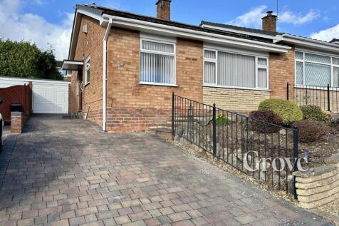 2 bedroom semi-detached bungalow for sale