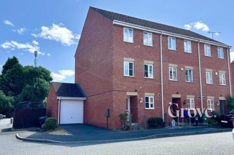 4 bedroom town house for sale