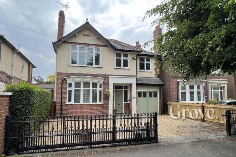 Linden Avenue, Kidderminster 4 bed detached house for sale