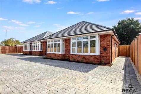 2 bedroom bungalow for sale