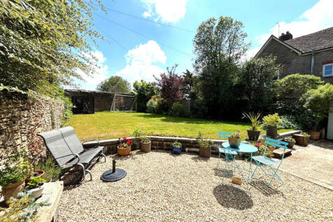 Sherborne DT9 3 bed link detached house for sale
