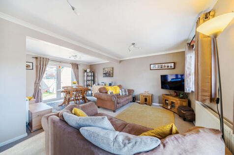 Sherborne DT9 3 bed detached house for sale