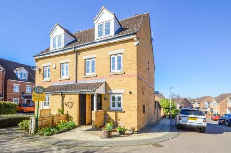 3 bedroom semi-detached house for sale