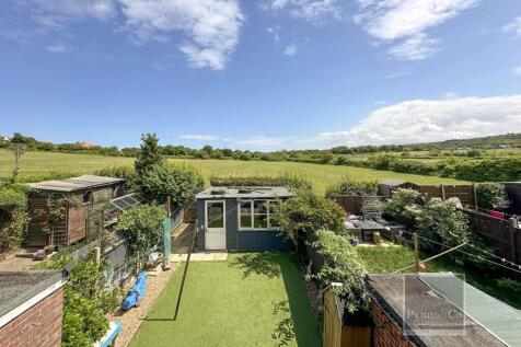 Lawson Way, Sheringham NR26 3 bed terraced house for sale