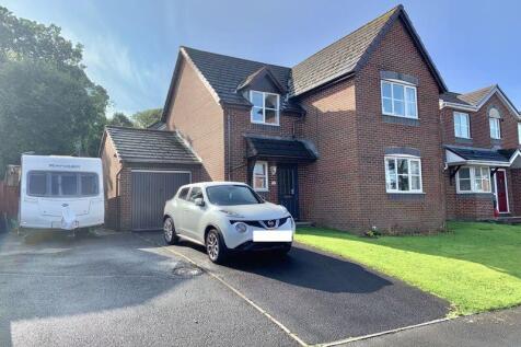 Hunters Ridge, Tonna, Neath, SA11 3FE 4 bed detached house for sale